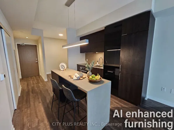 15 Lower Jarvis St #917, Toronto, ON M5E 0C4
