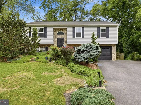 217 Pembridge Dr, Winchester, VA 22602