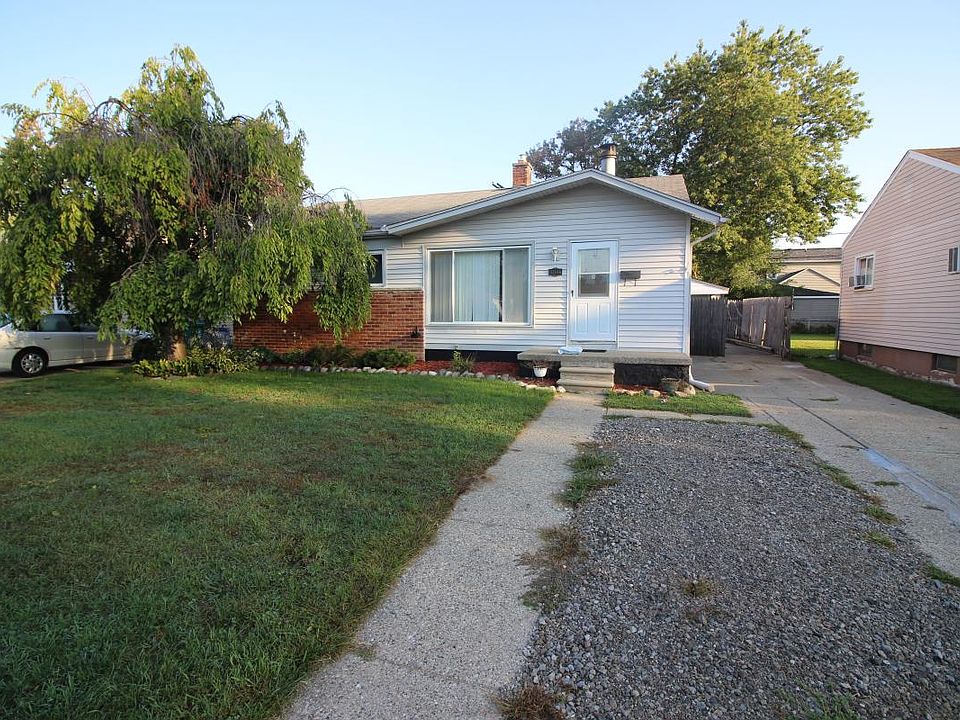 1st image of 33646 Alta St