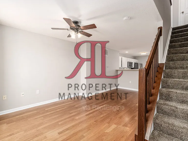 5807 Bridgehampton Dr — Photo 5
