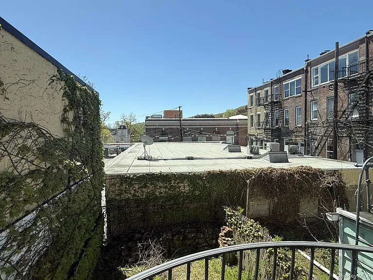 67 Main St #2 — Photo 7
