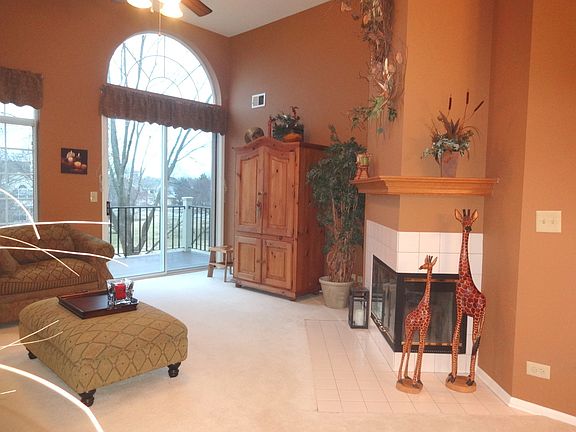 3rd image of 1702 Fairfax Cir W Unit 2