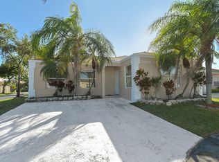 22198 SW 98th Pl, Cutler Bay, FL 33190