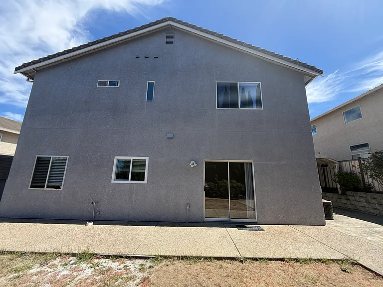 1147 Legend Cir — Photo 33