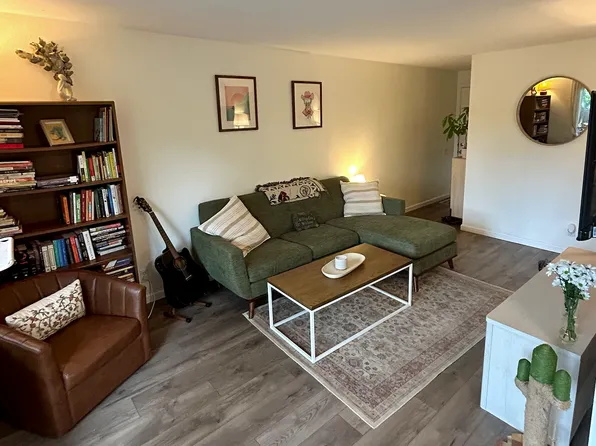 620 S 1st St APT 106, Austin, TX 78704