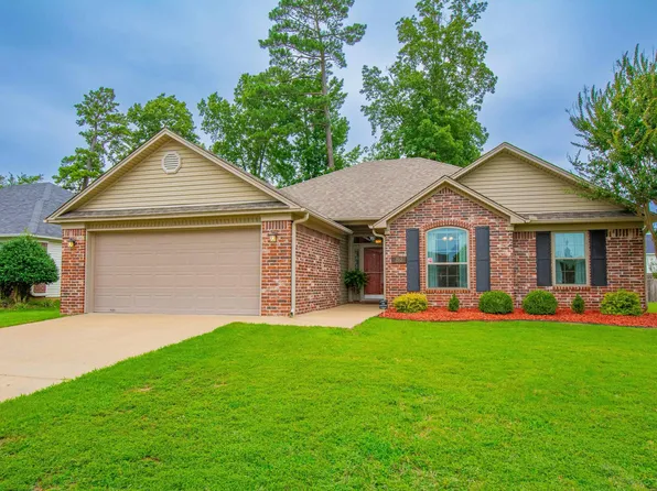 2512 Bridgewater, Bryant, AR 72022