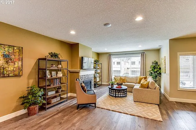 3765 SE McKenzie Ave — Photo 4