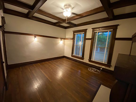 4th image of 182 W 1st Ave #186