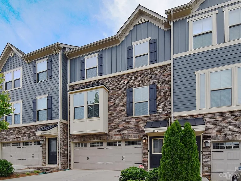 1810 Shumard Ln — Photo 4