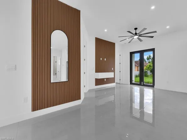 3421 24TH ST SW, LEHIGH ACRES, FL 33976