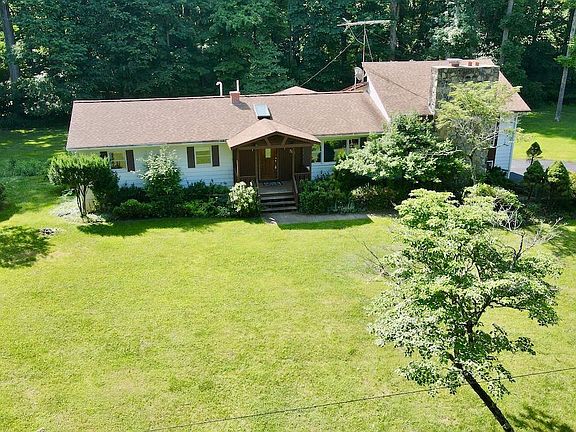 2nd image of 701 Ellsworth Ave
