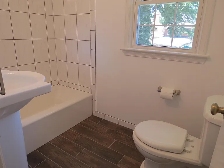 9603 Evergreen St — Photo 11