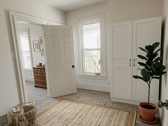 2nd image of 3136 9th St #1