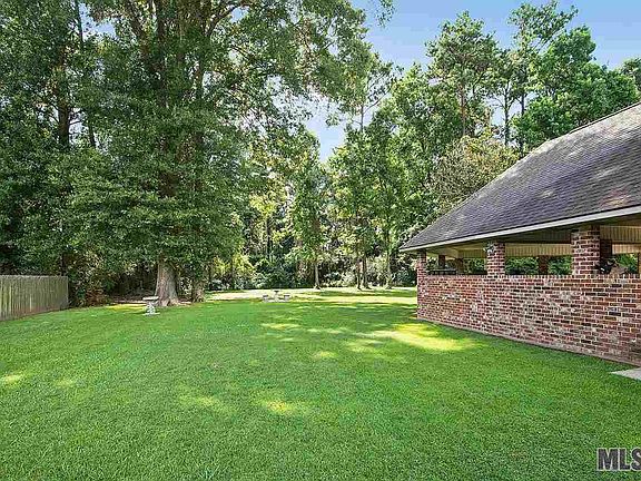 4th image of 5455 Sophie Anne Dr