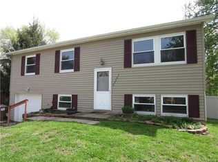 23503 Apple Tree Ln, Elsah, IL 62028
