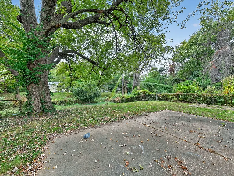 120 McAlpine Dr — Photo 27