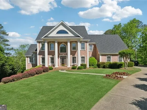 823 Clubhouse Point, Woodstock, GA 30188