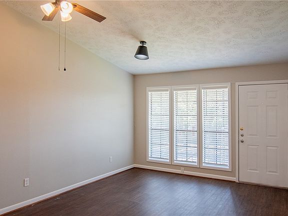 5th image of 1902 Woodsman Dr APT C