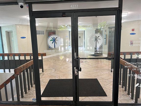3rd image of 4222 Inverrary Blvd APT 4105