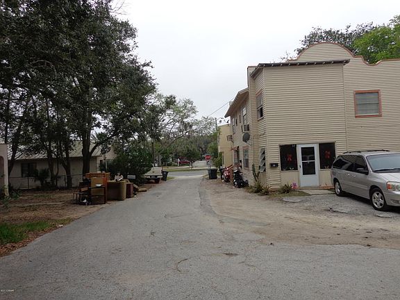 2nd image of 213 Lynne Dr