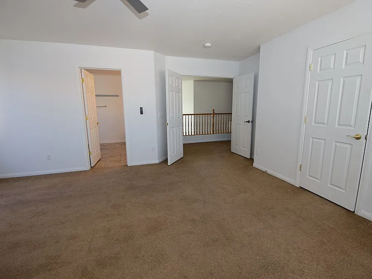 554 Campus Oaks Ct — Photo 22