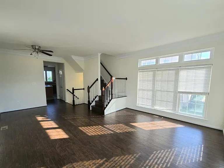 42625 Homefront Ter — Photo 7