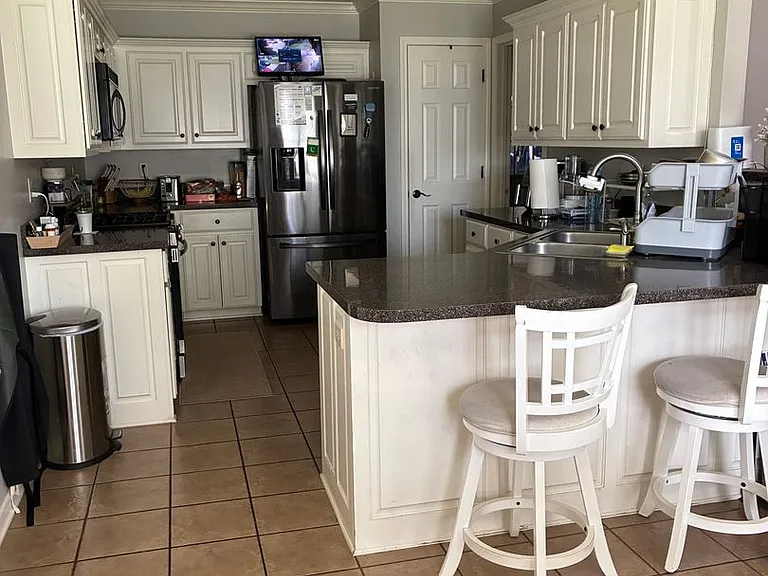 2217 Daniel Dr — Photo 4