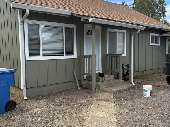 123 Leslie St Unit B, Ukiah, CA 95482