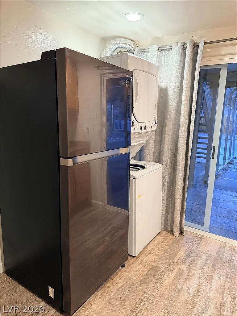 Building Photo - 628 B Ave #A