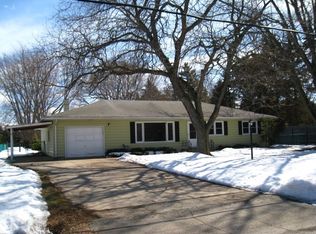 470 E Fisk Ave, Oshkosh, WI 54902