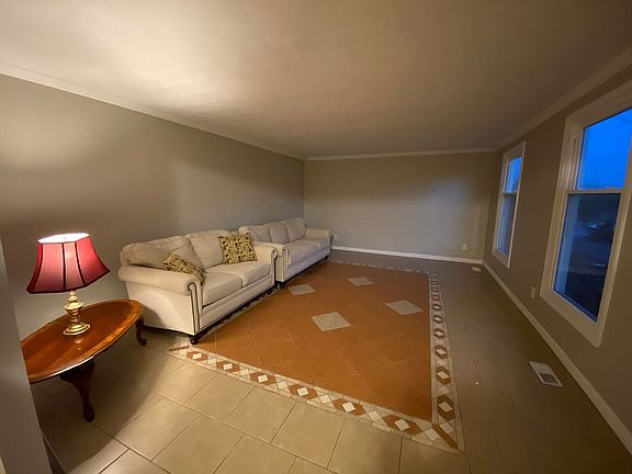 4th image of 6434 Sauterne Dr