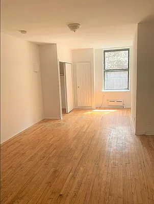 Rented by Voro New York | media 8