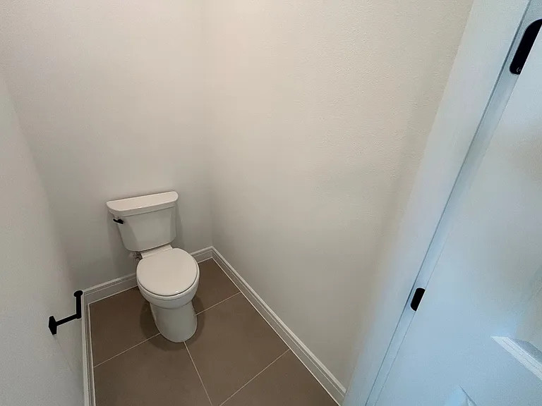 6360 SW 82nd Ter — Photo 36