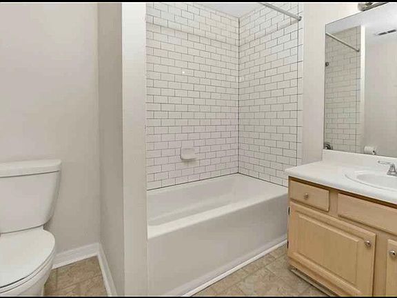 5th image of 1909 Summer Club Dr APT 201