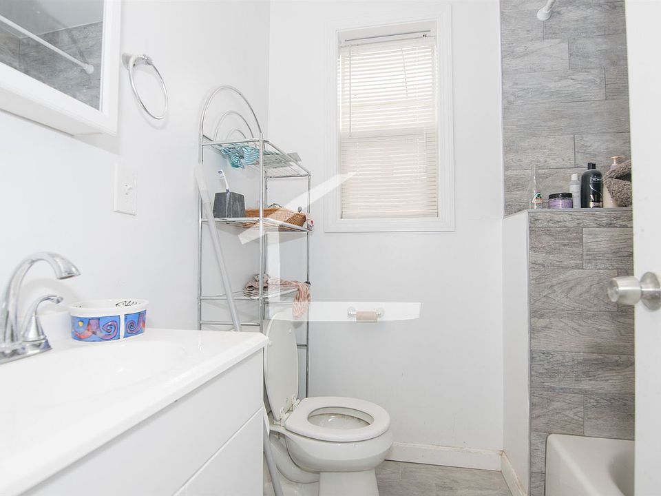 32 Chester St. #2 Boston - Allston Unit Photo 9