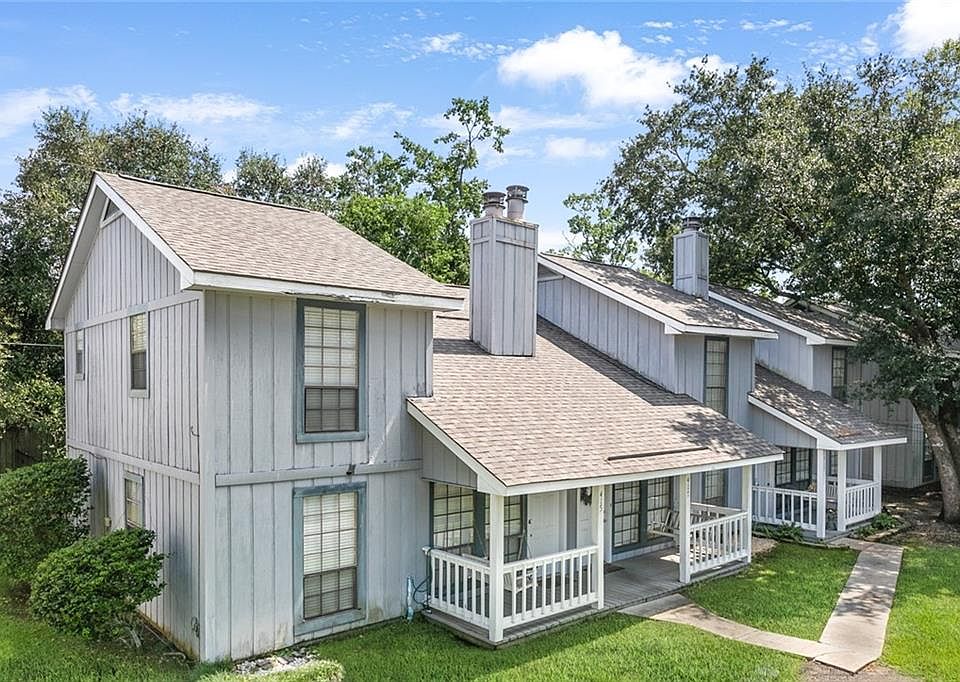 1st image of 415 Cedarwood Dr #415