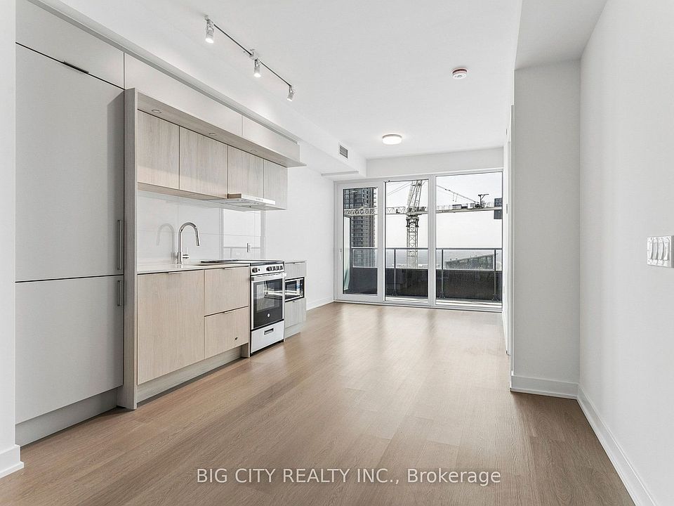 1st image of 448 Burnhamthorpe Rd W #4501