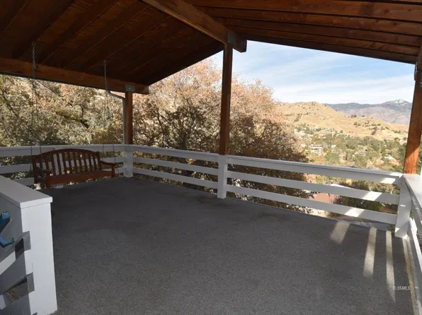 20 Lakeair Dr, Wofford Heights, CA 93285