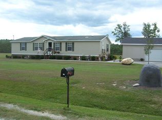 235 Farm Ln, Washington, NC 27889