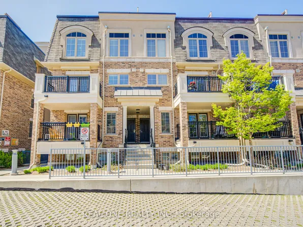 2441 Greenwich Dr #14, Oakville, ON L6M 0S3