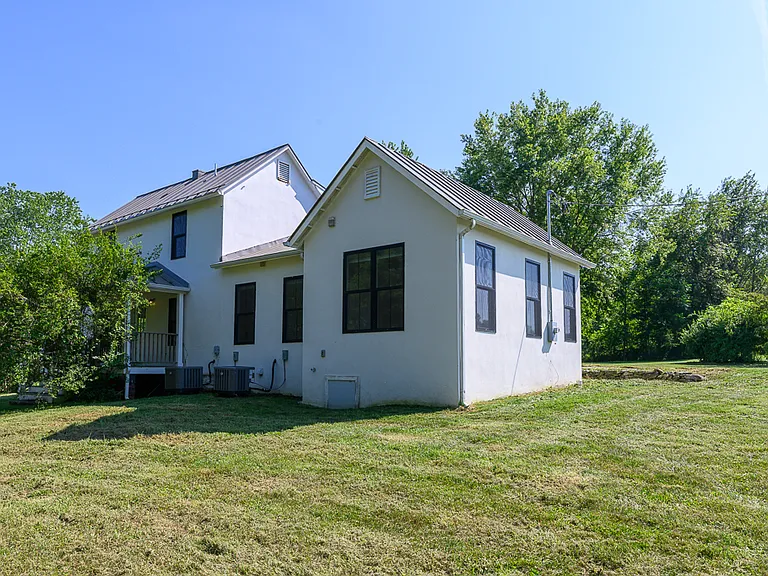 4555 Old Tavern Rd — Photo 27