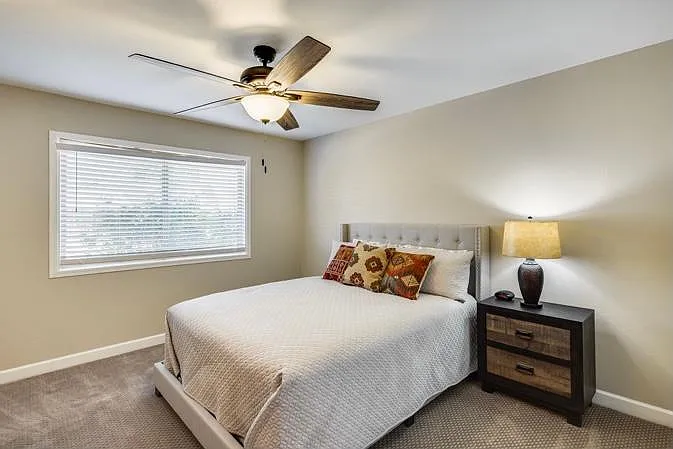 10932 W Tropicana Cir — Photo 20
