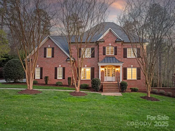 1005 Seminole Dr, Waxhaw, NC 28173