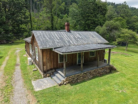 3rd image of 263 Currin Valley Rd