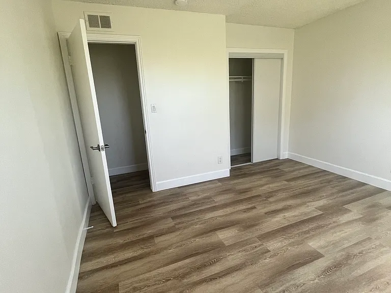 6524 Myra Ave — Photo 8