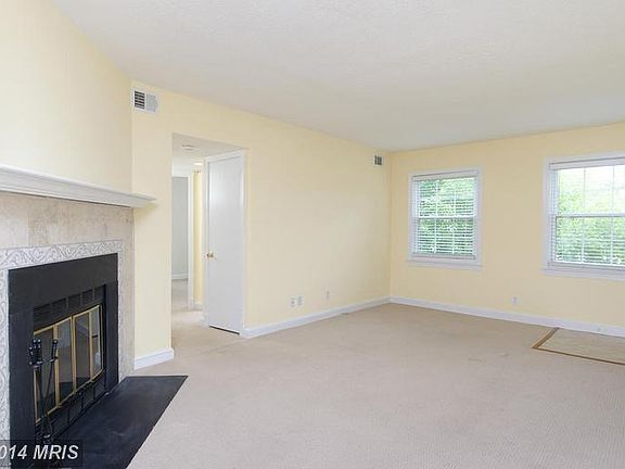 4th image of 2401 Arlington Blvd #69