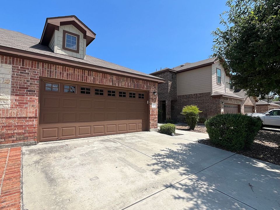 1st image of 673 Creekside Cir