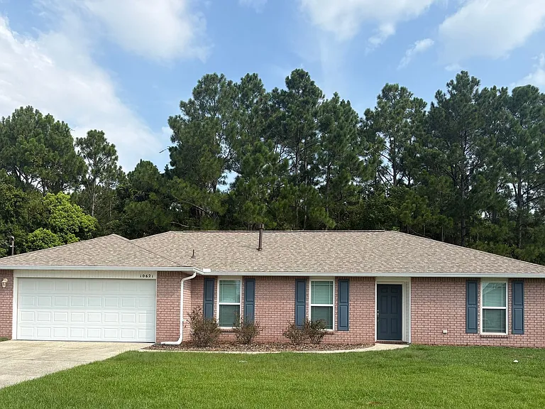10621 Creek Ridge Dr — Photo 1
