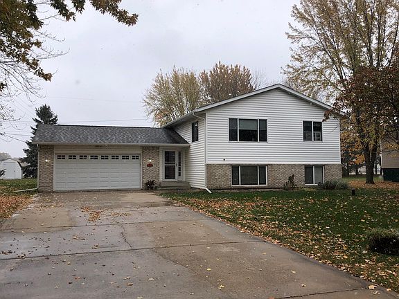 3rd image of 2630 Atwood Dr