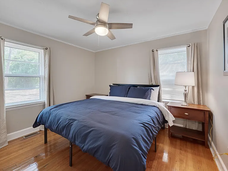 1827 Fargo Dr — Photo 17